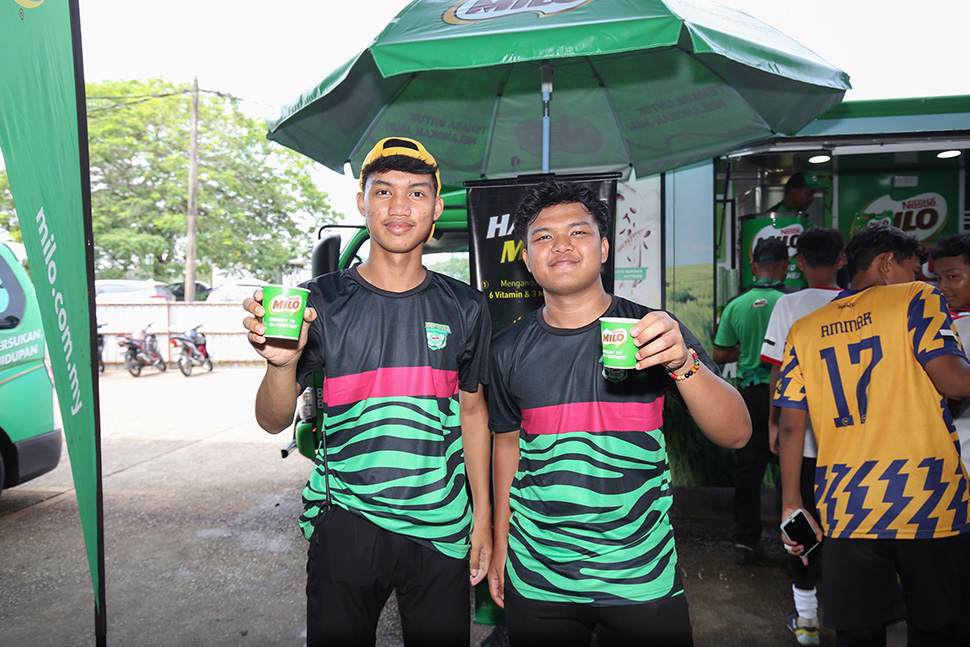 Participants enjoying refreshing breaks with MILO®