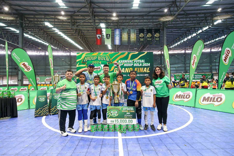Akademi Bola Sepak Wira Muda the Under-12 champions
