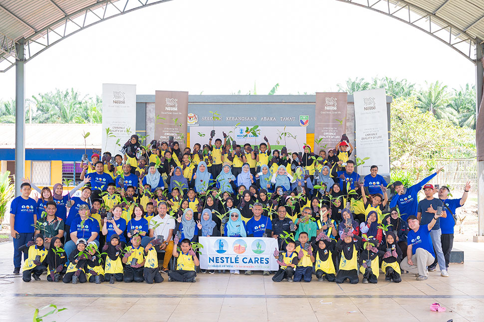 Students and teachers came together with Nestlé Cares volunteers