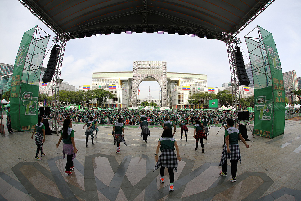 Participants join the exciting vibes with MILO Goodness Workout.