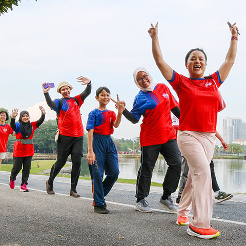 Nestlé Omega Plus Walk A Million Miles