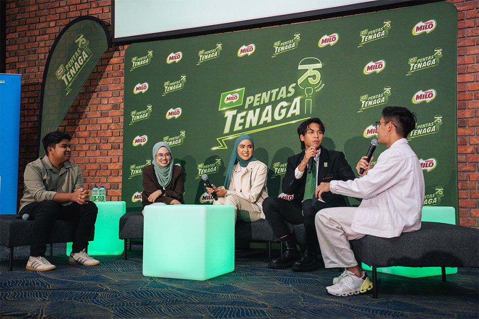 Host engaging with Friends of MILO Nadhir Nasar and Erysha Emyra