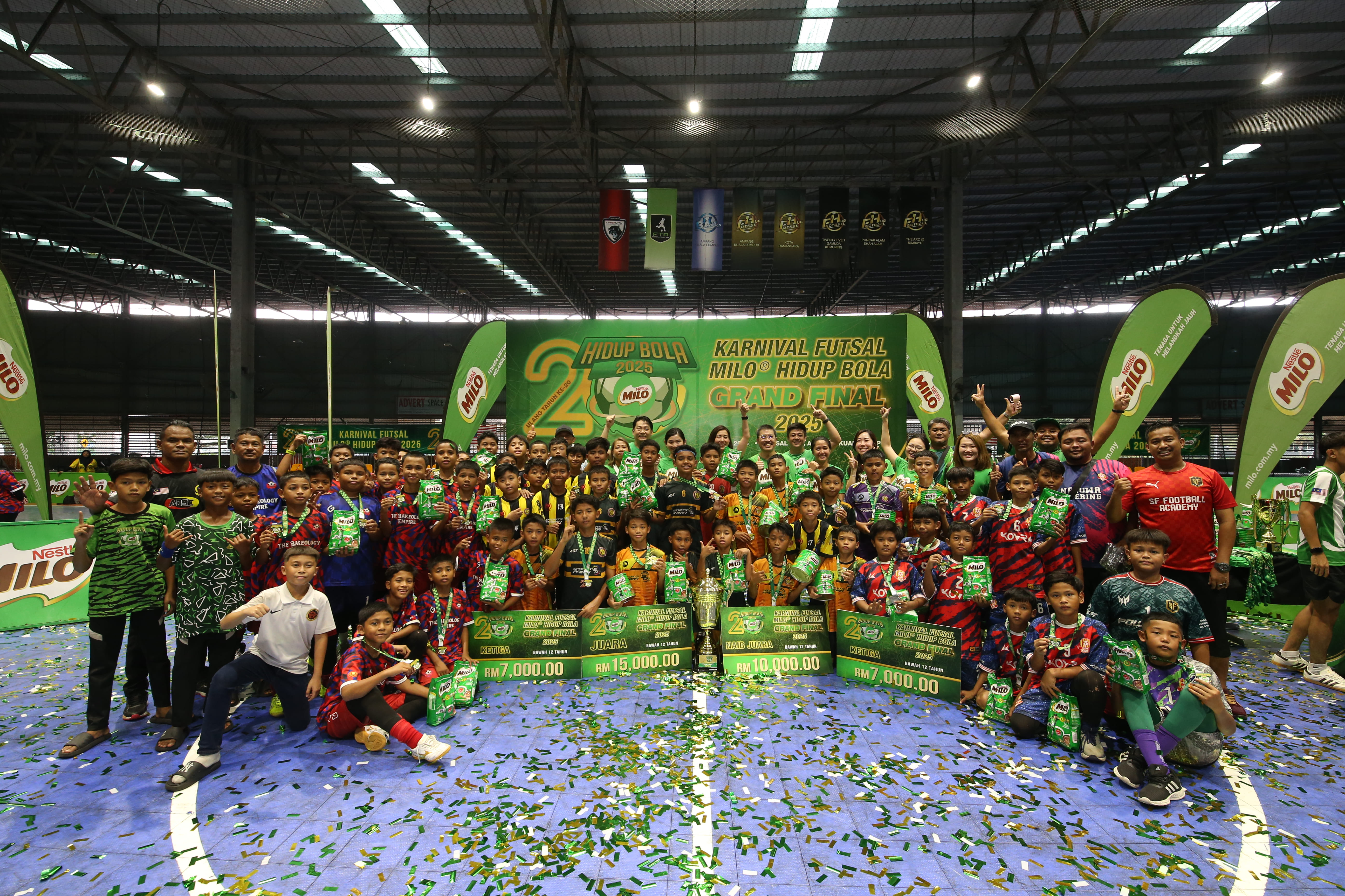 Semi-finalists from the Under-12 category