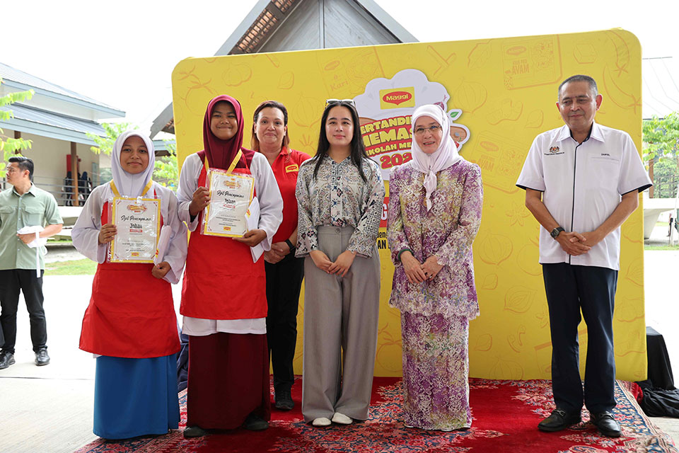 With the winners who will represent Pahang in the MSSCC Finale