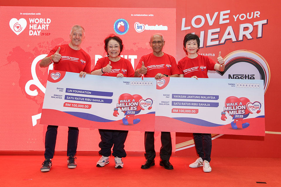 Donation from Nestle Malaysia to YJM and IJNF