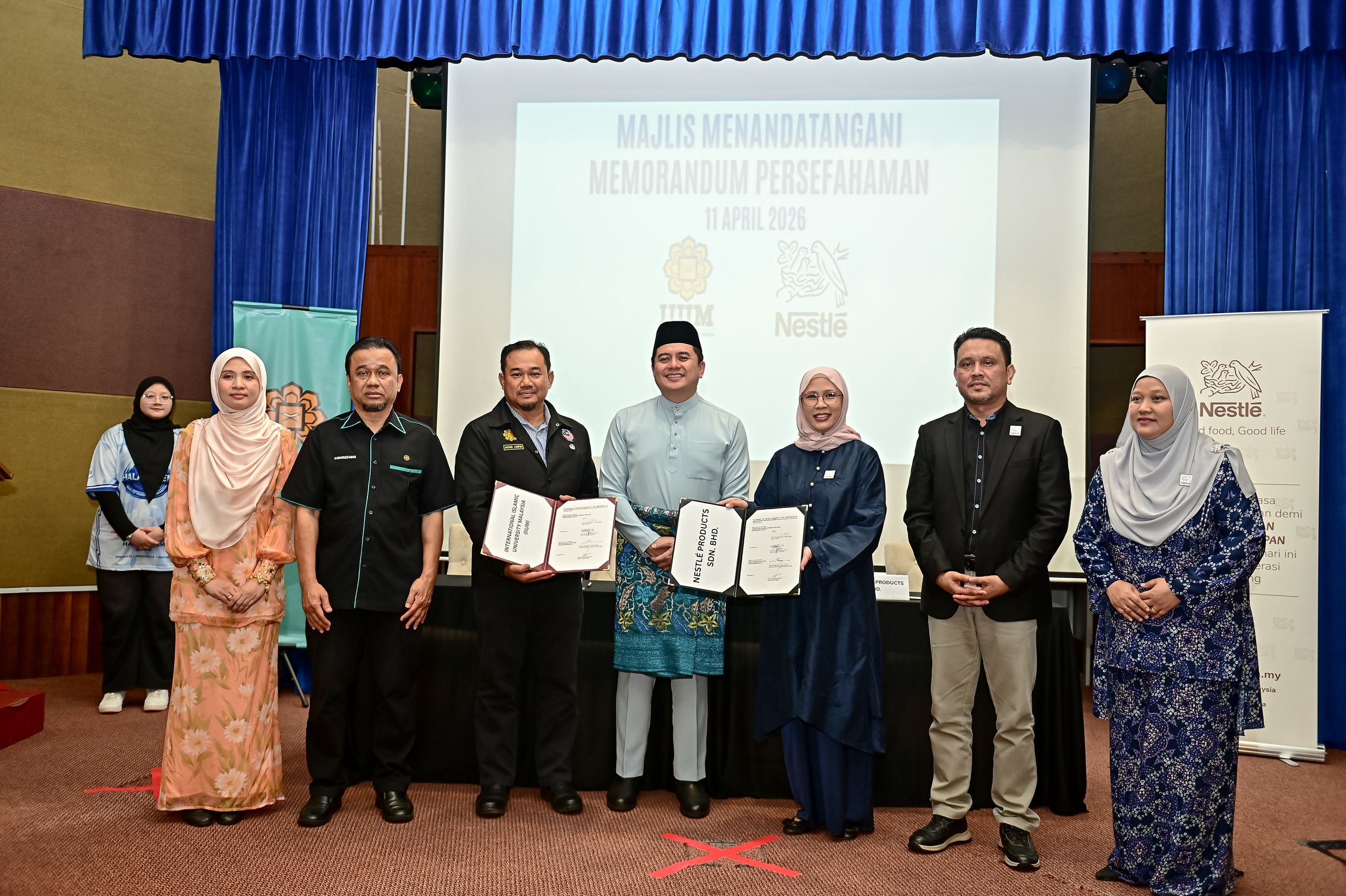 Photo 3: Participants from Sekolah Menengah Kebangsaan Peramu Jaya